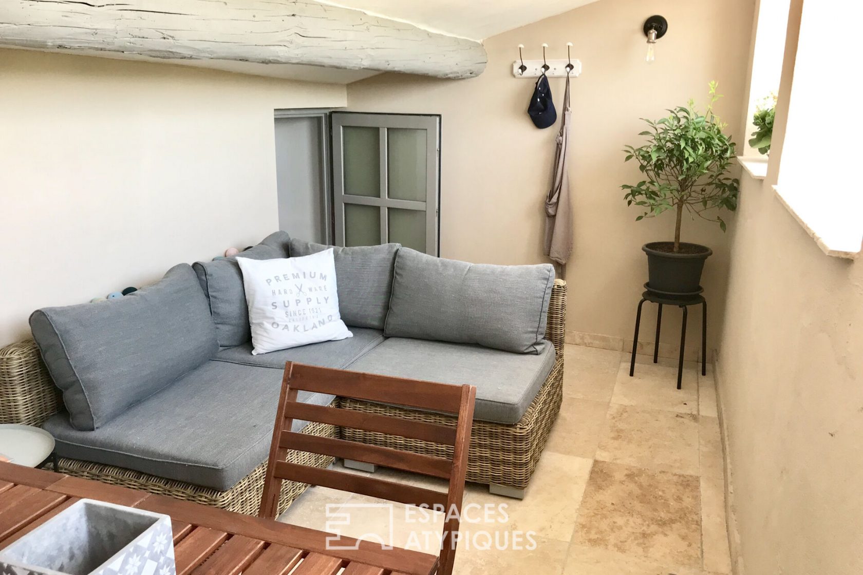 In the heart of Grignan, charming stone village house