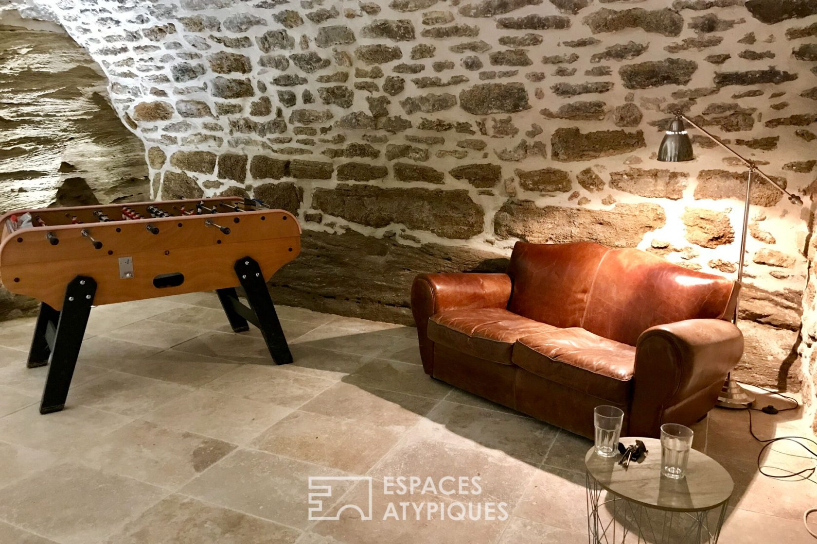 In the heart of Grignan, charming stone village house