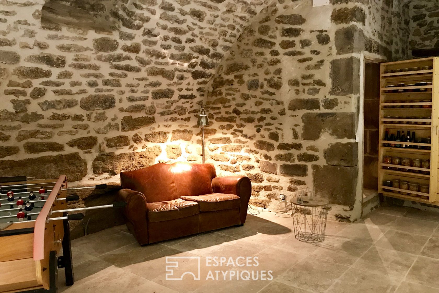 In the heart of Grignan, charming stone village house