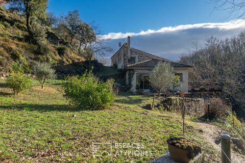 Rare, maison rénovée dans un écrin de verdure à 5mn du centre de Saint-Péray