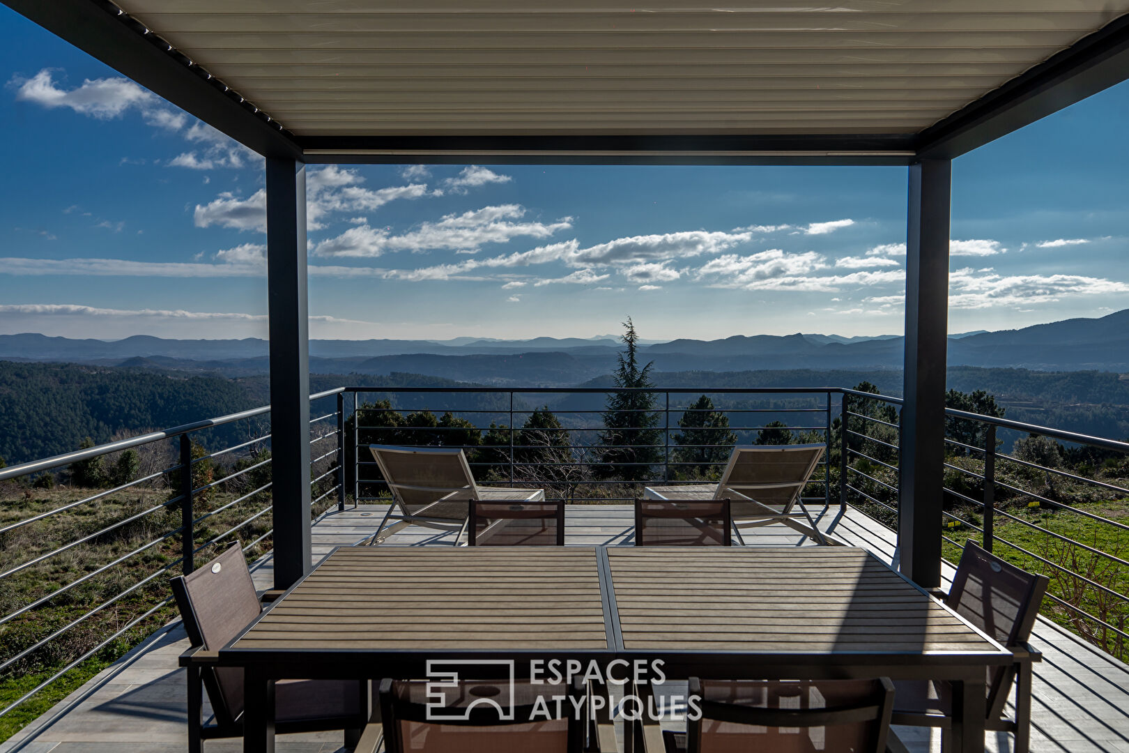 Splendide villa avec piscine et vue panoramique