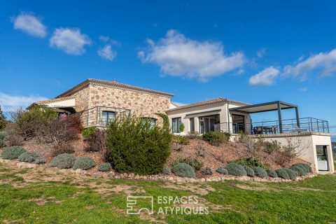 Splendide villa avec piscine et vue panoramique