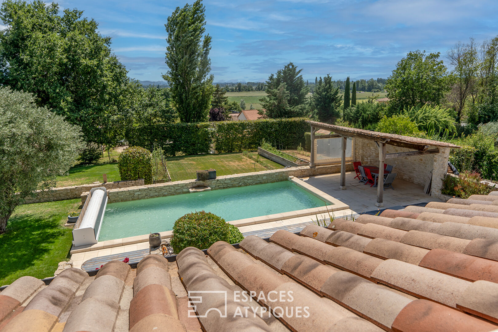 A property in the Drôme with a touch of Provence.