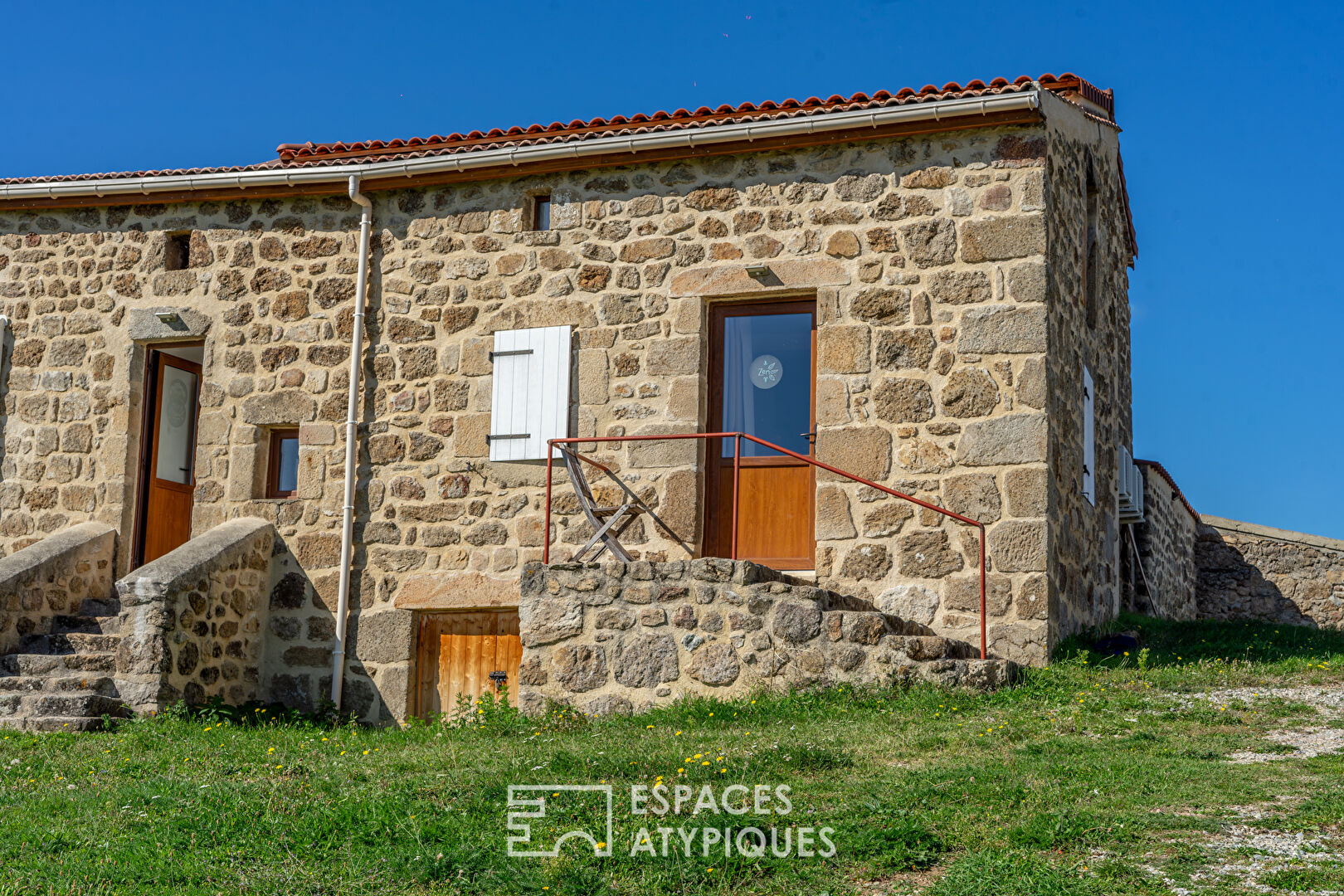 This farmhouse on the Ardèche plateau is surprisingly welcoming.