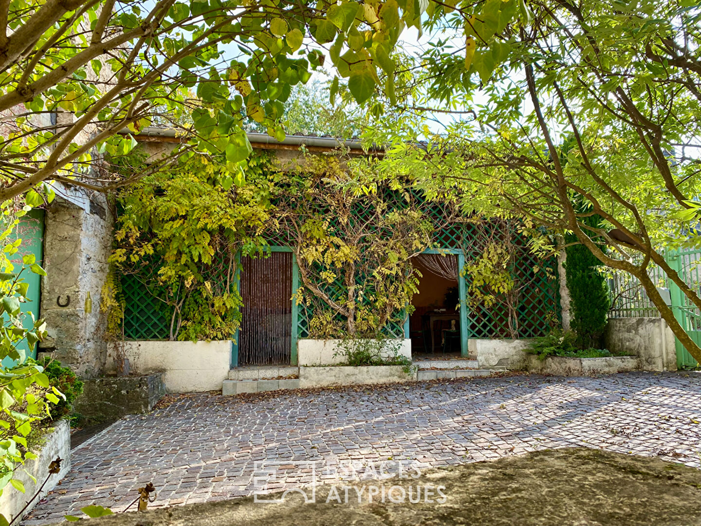 This old village house in the Drôme has the flavour of childhood memories.