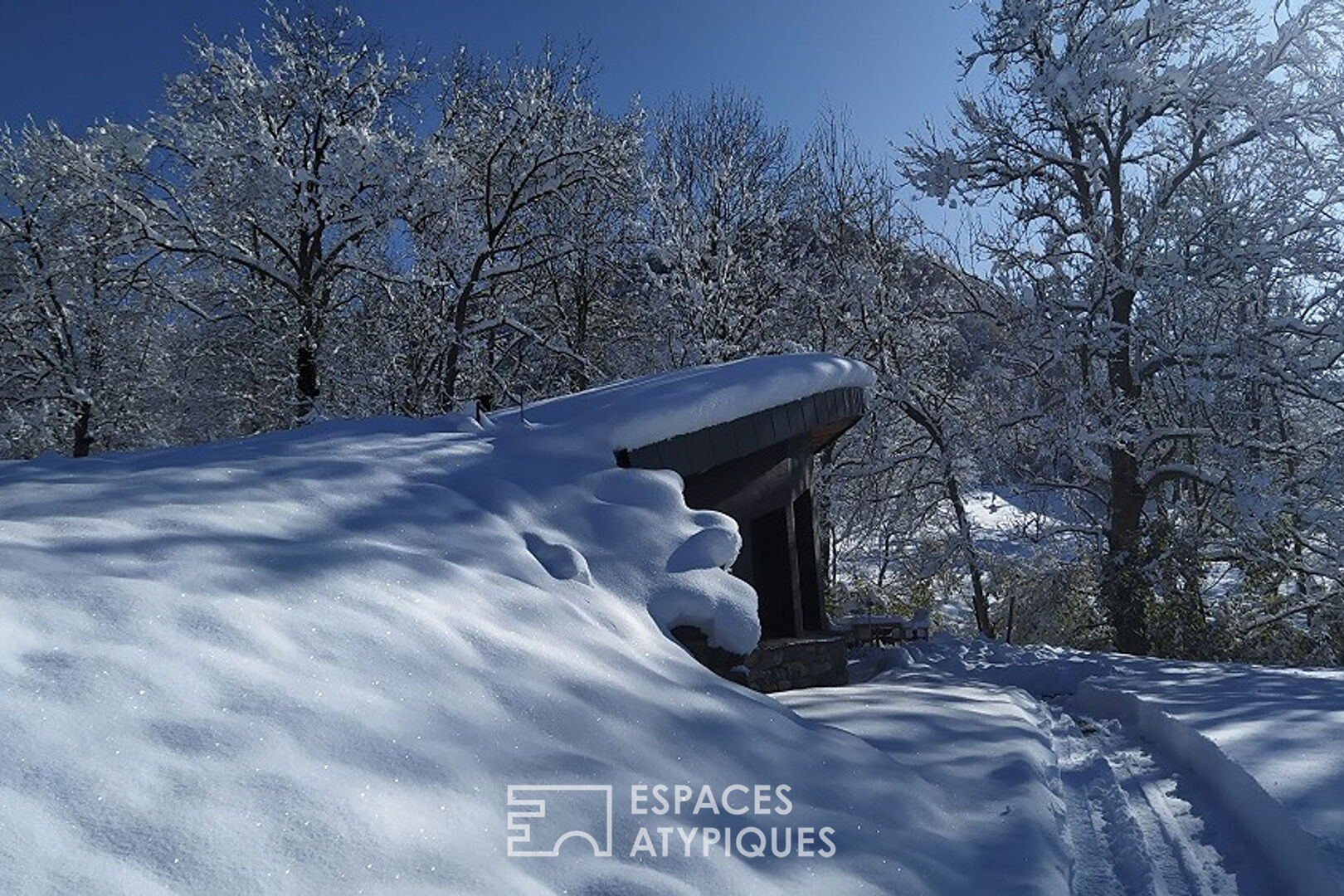 Triptyque d’écolodges, pour un habitat insolite en Haute-Loire