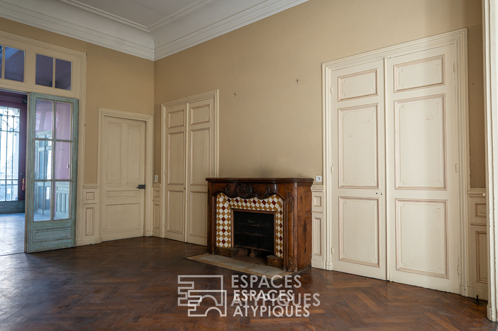 Manor house to renovate in Drôme Provençale