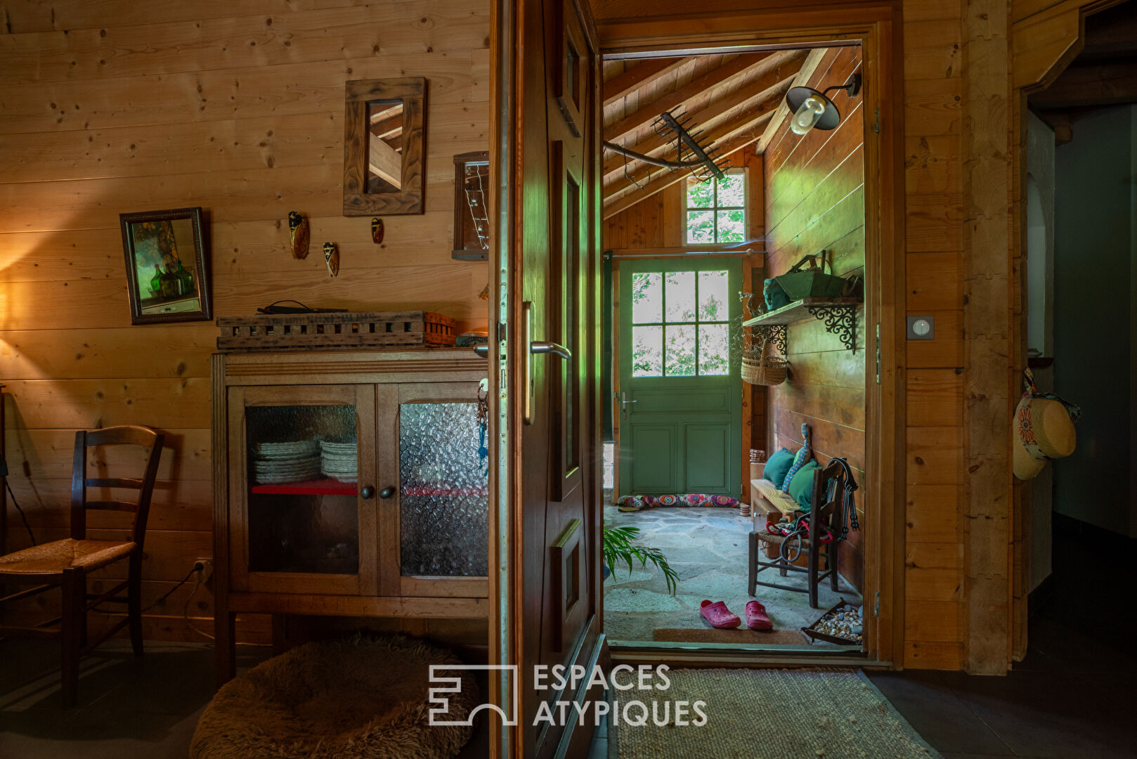 Charming wooden house in the middle of a beautiful pleasure garden in Vals les Bains