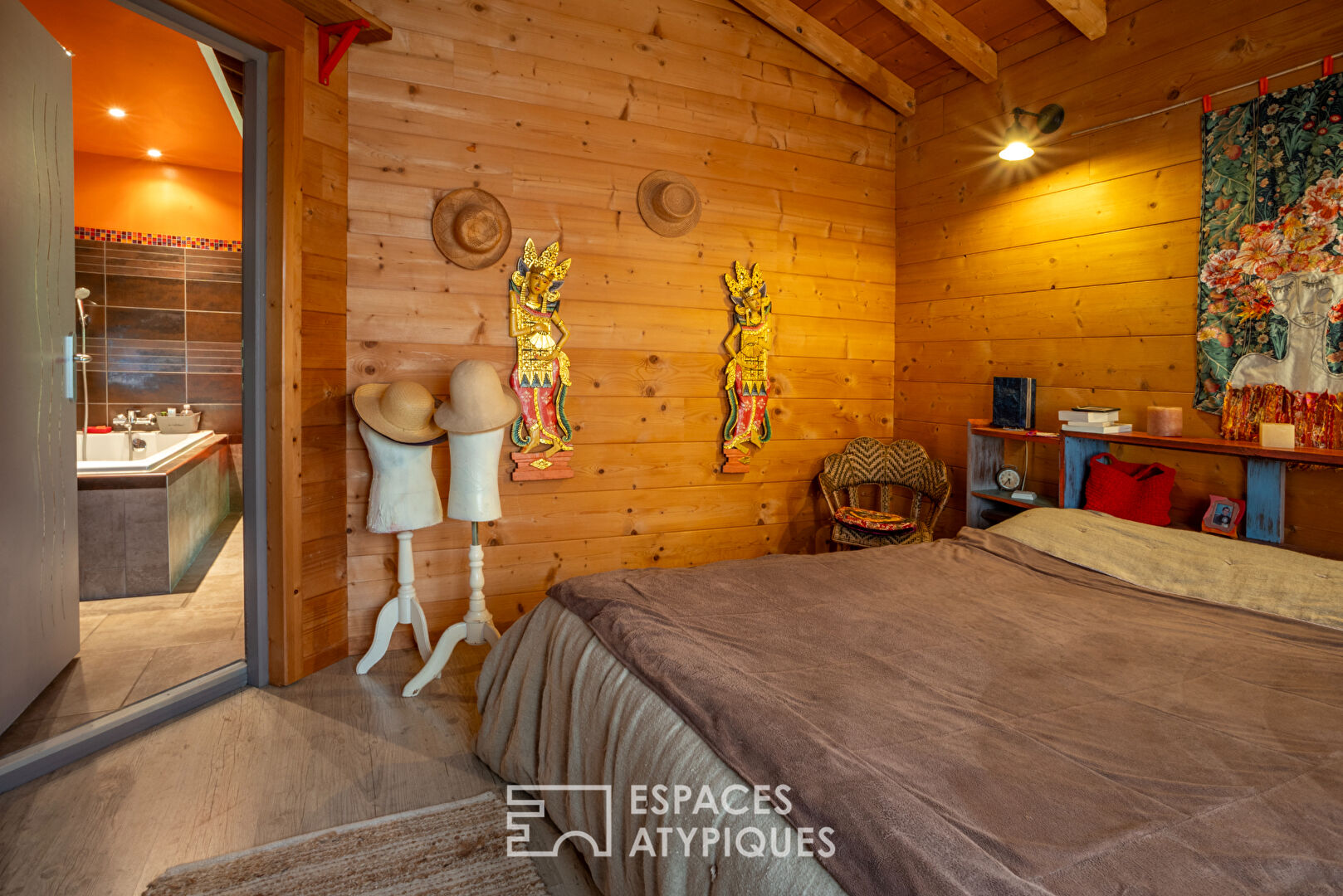 Charming wooden house in the middle of a beautiful pleasure garden in Vals les Bains
