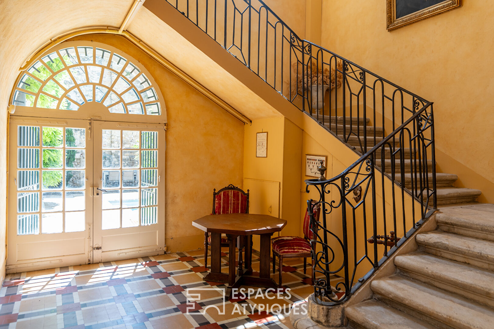 Private mansion in Bourg-Saint-Andéol, Ardèche
