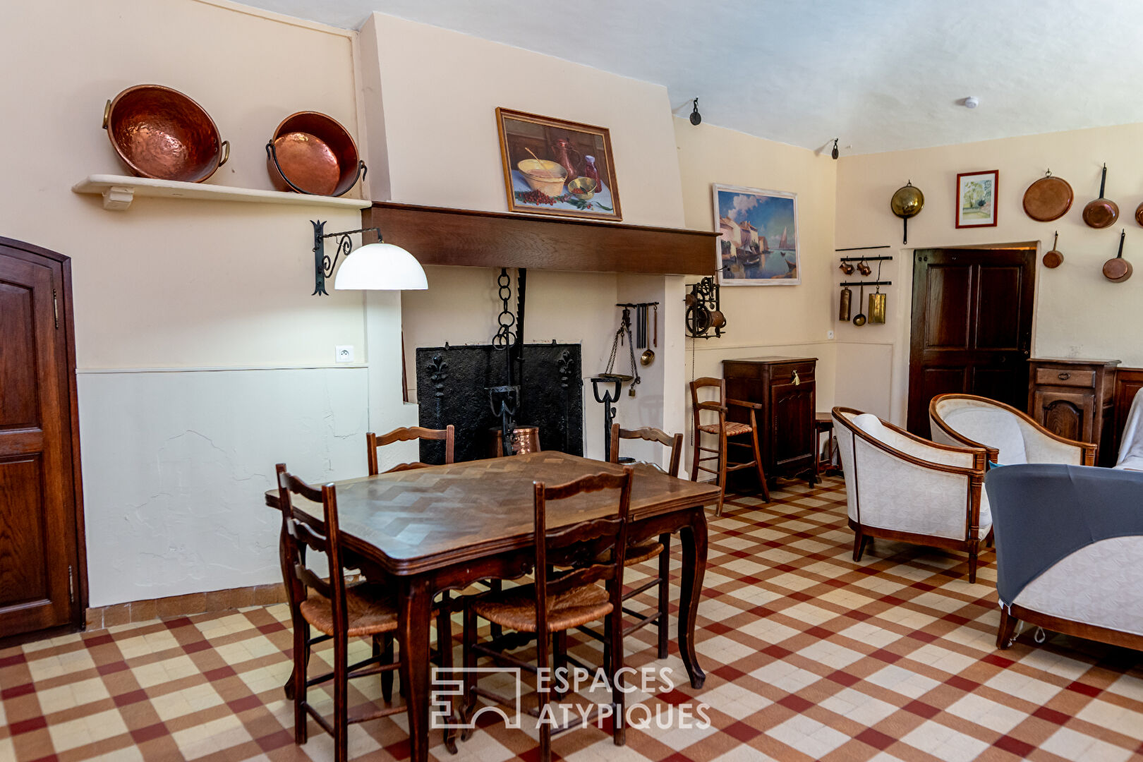 Private mansion in Bourg-Saint-Andéol, Ardèche