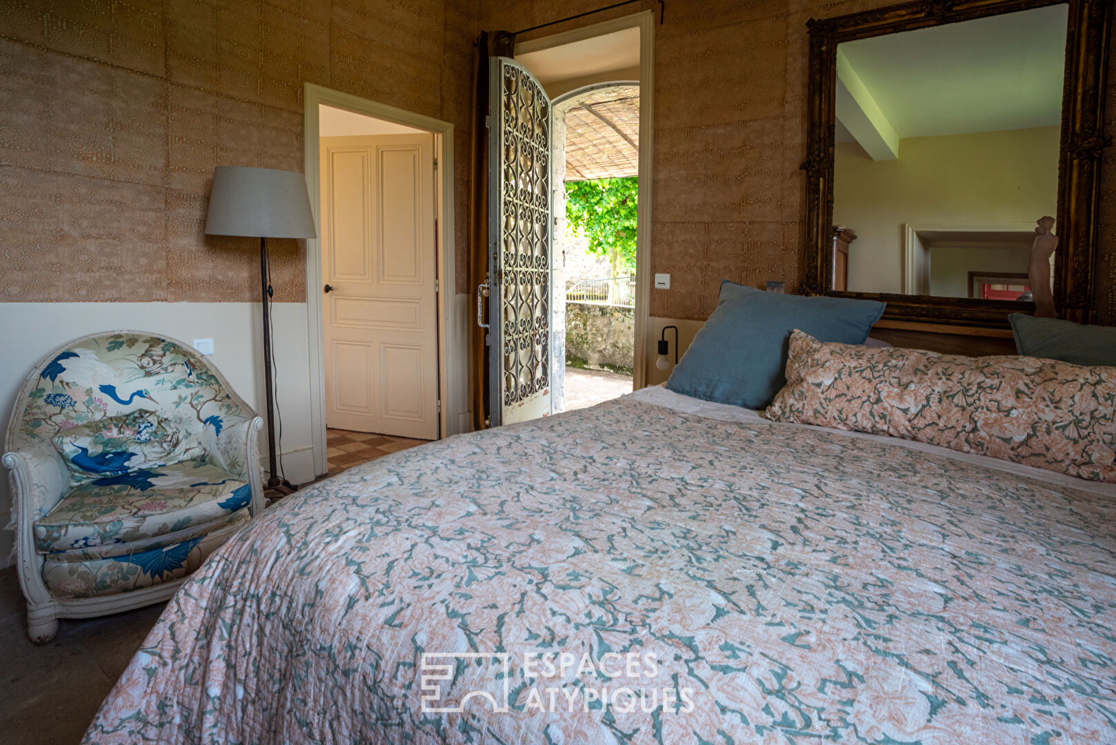 Splendid manor house in the heart of the Monts de l’Ardèche nature park