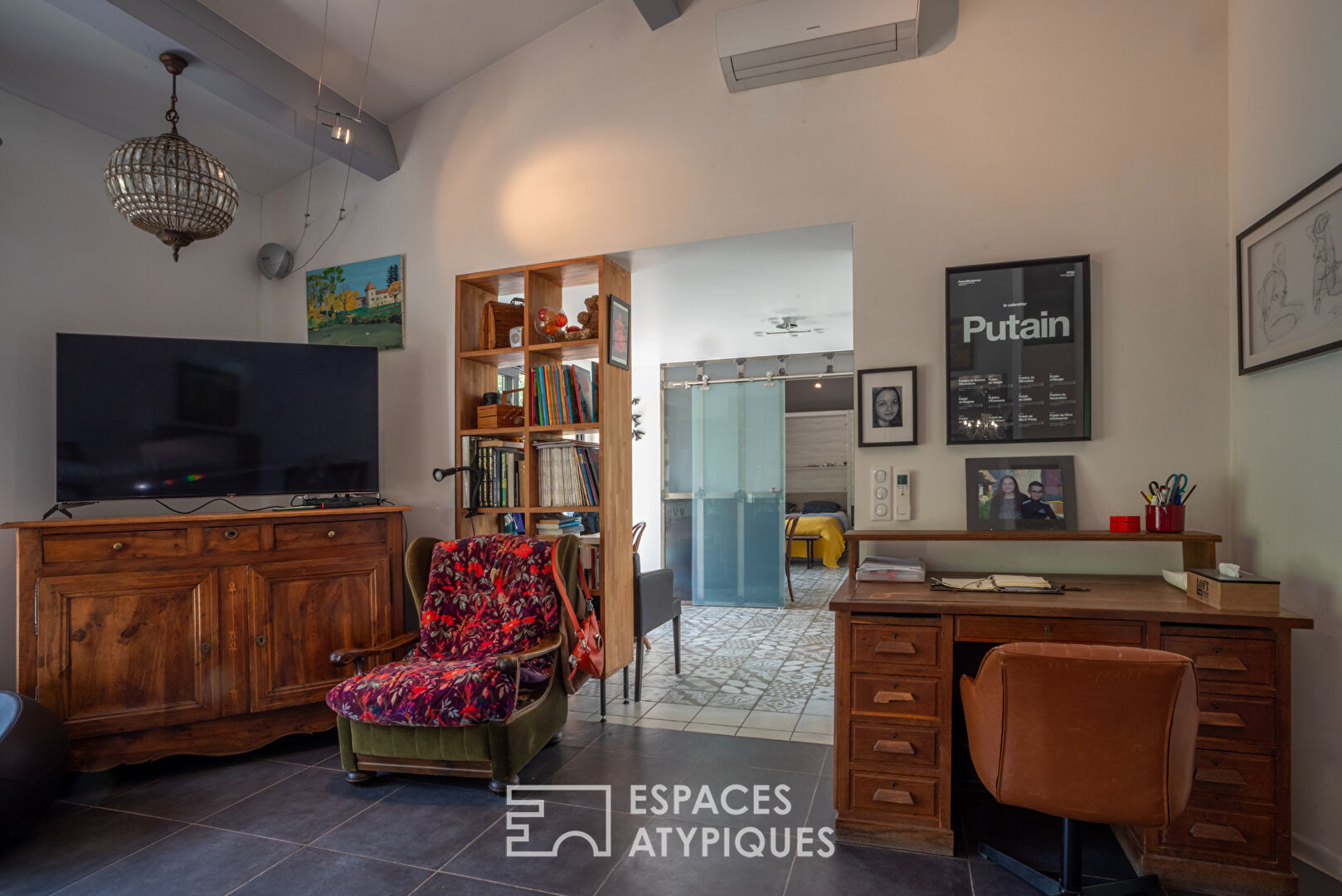 Beautiful, secret contemporary property at the crossroads of the Cévennes and southern Ardèche