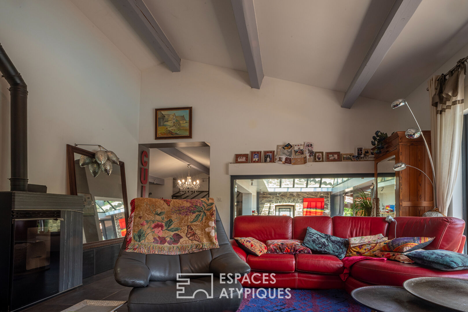 Beautiful, secret contemporary property at the crossroads of the Cévennes and southern Ardèche