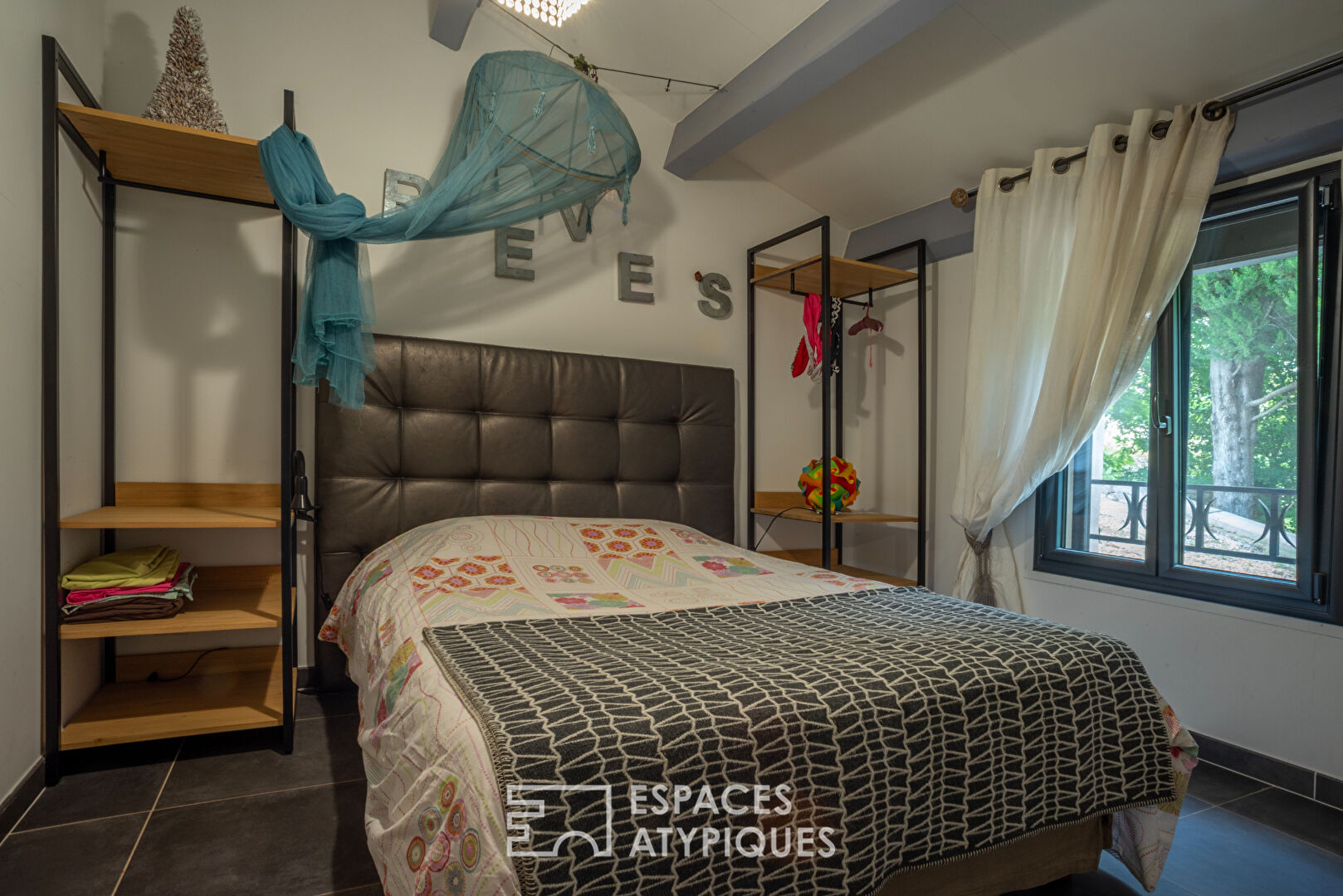 Beautiful, secret contemporary property at the crossroads of the Cévennes and southern Ardèche