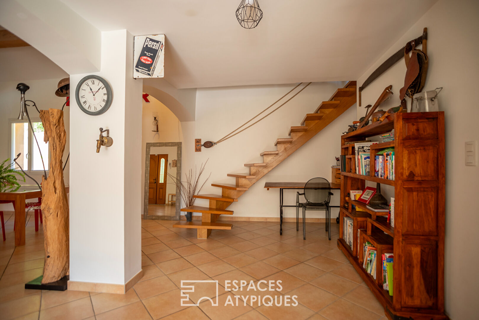 Maison d’architecte avec piscine dans un écrin boisé proche d’Aubenas