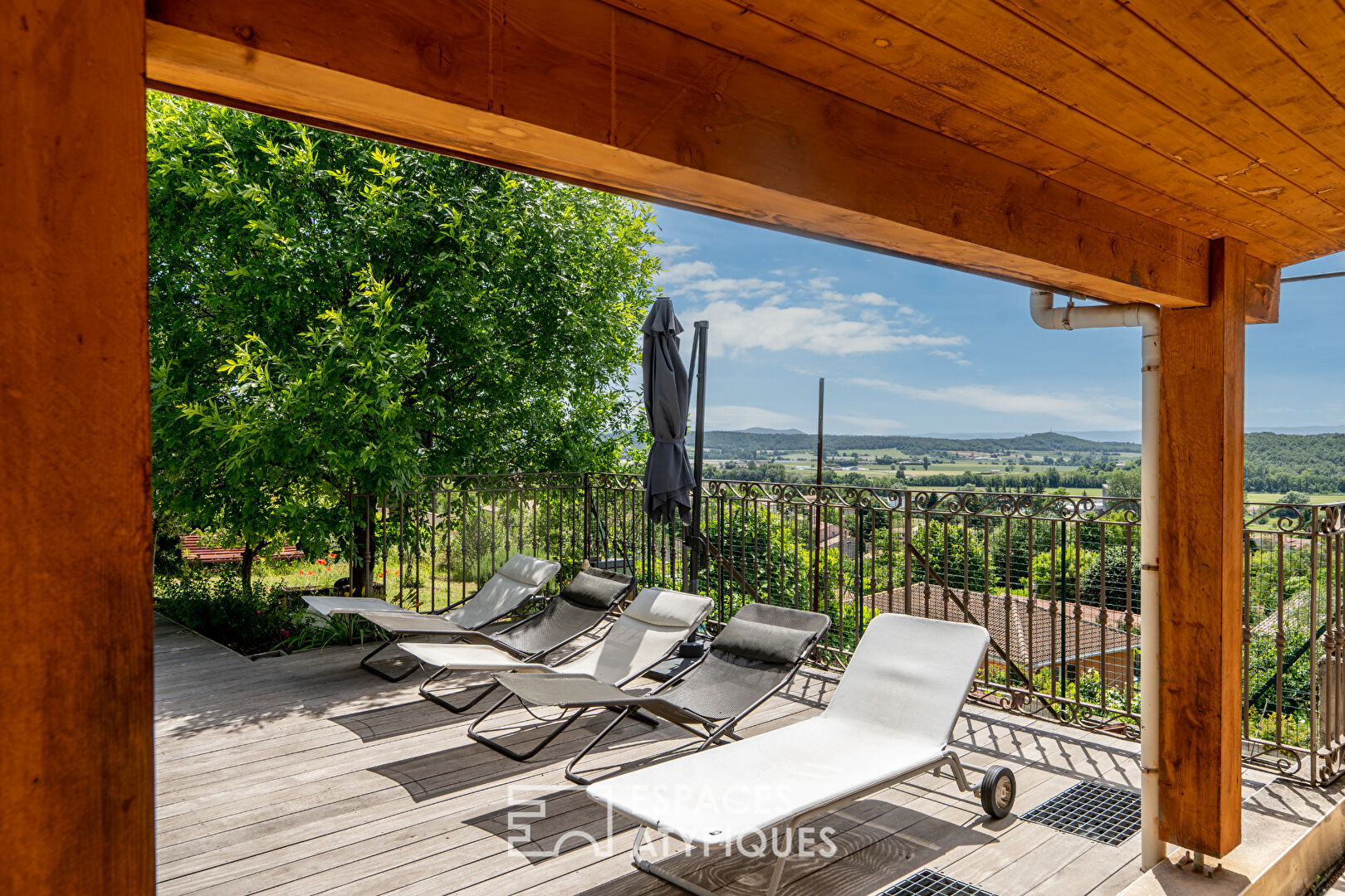 Villa proche Valence, avec piscine, grand sous-sol et vue imprenable !