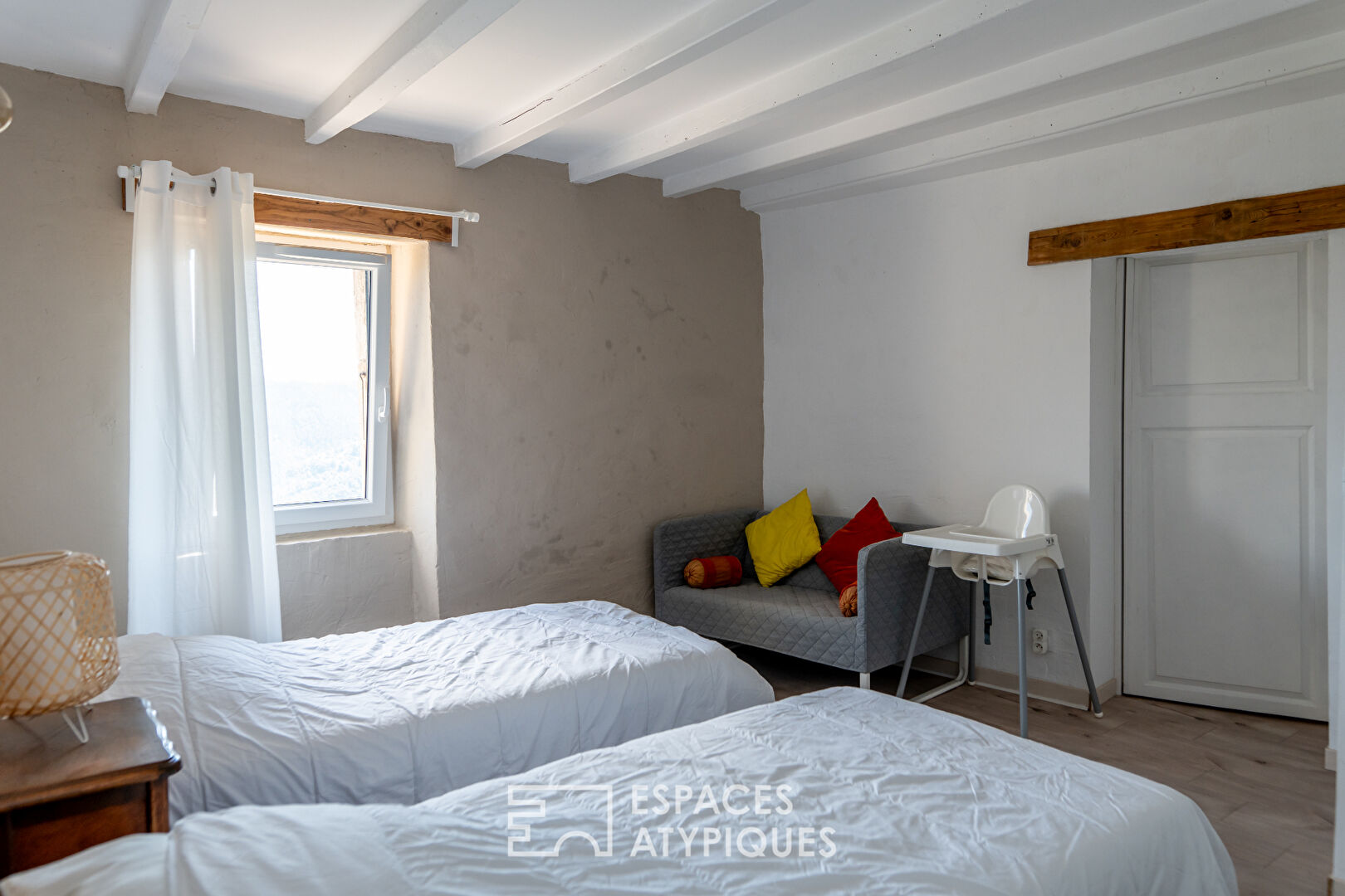 Renovated hamlet with panoramic views over the Eyrieux Valley