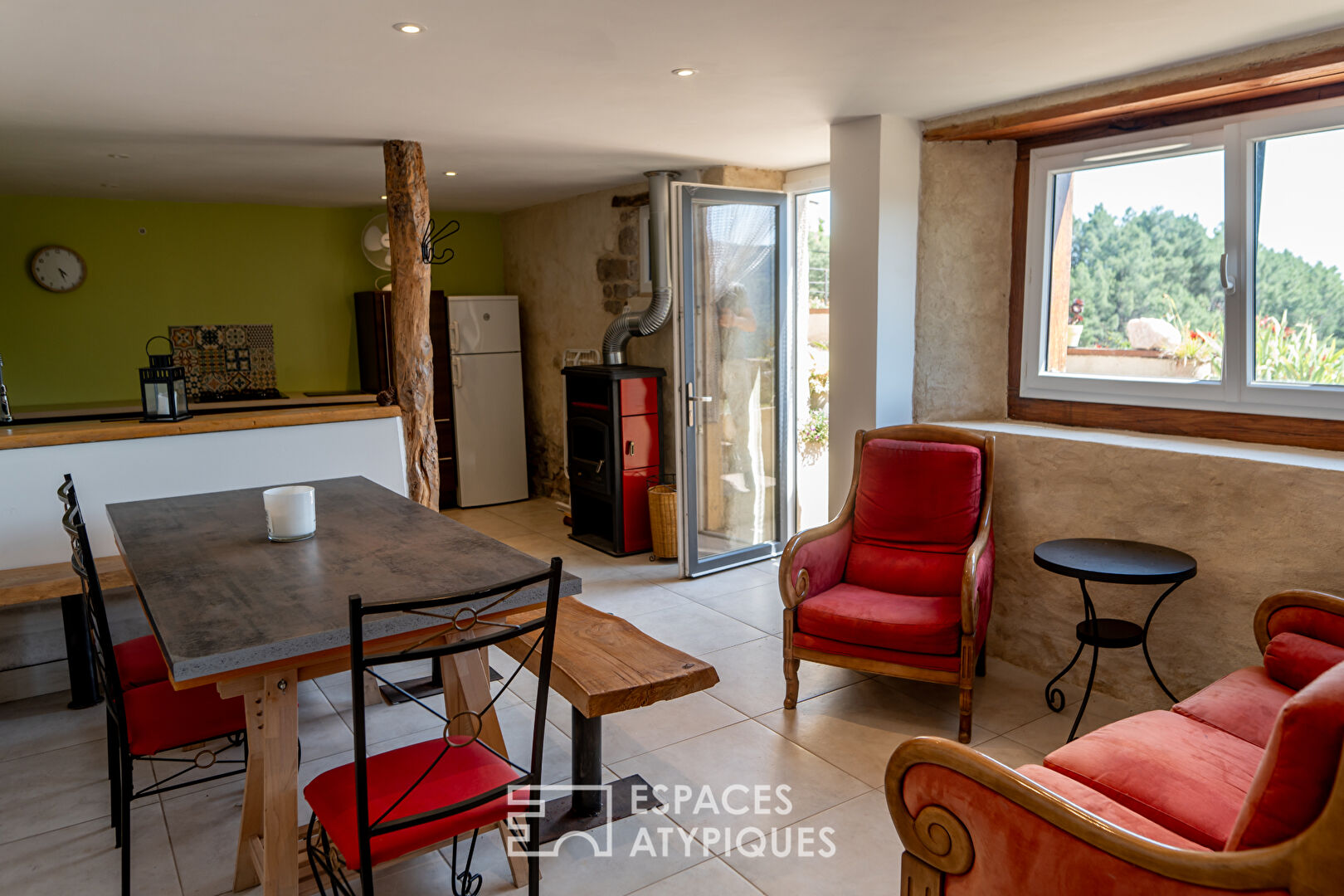 Renovated hamlet with panoramic views over the Eyrieux Valley