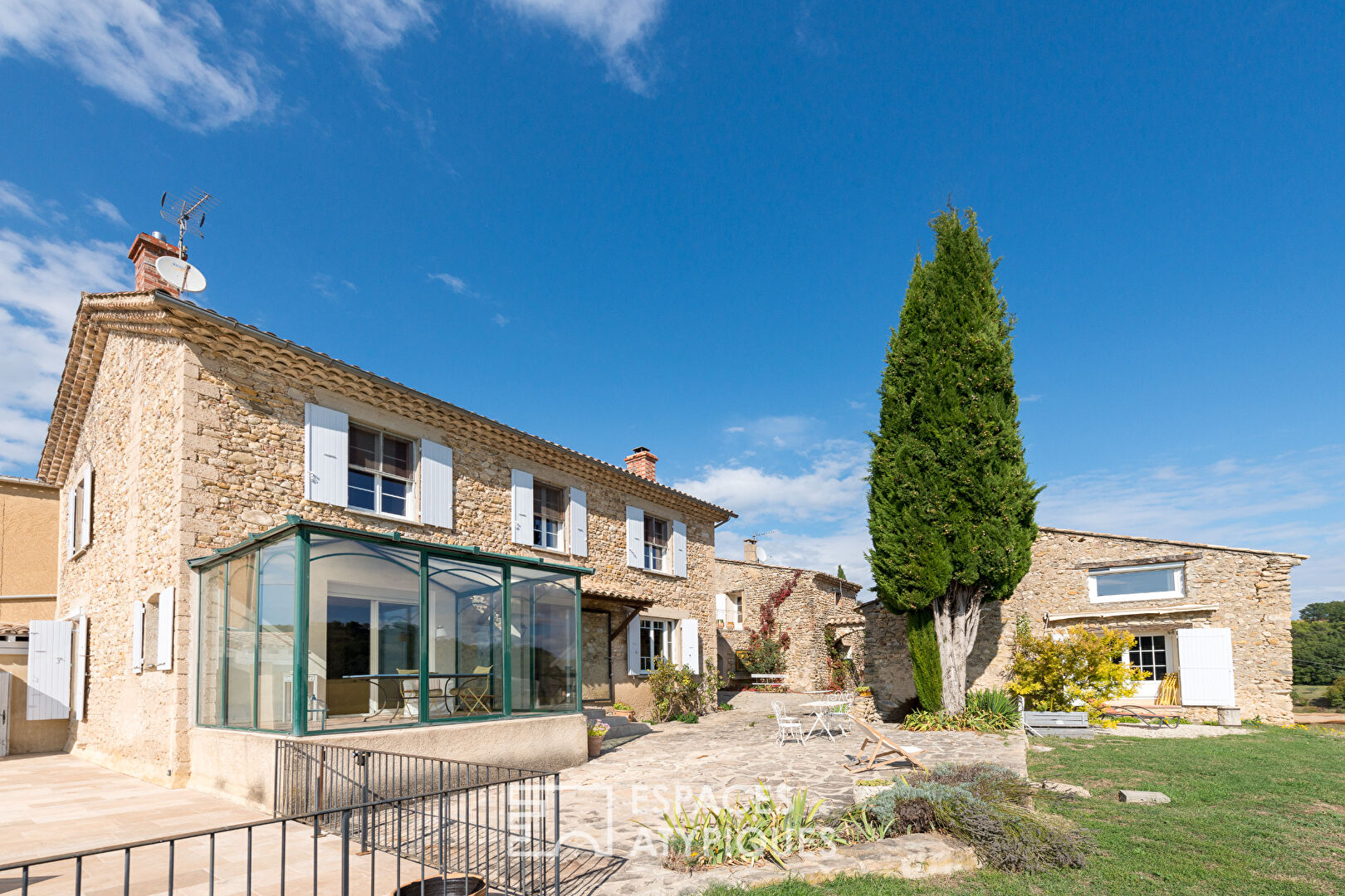 Superbe Ensemble immobilier en Provence