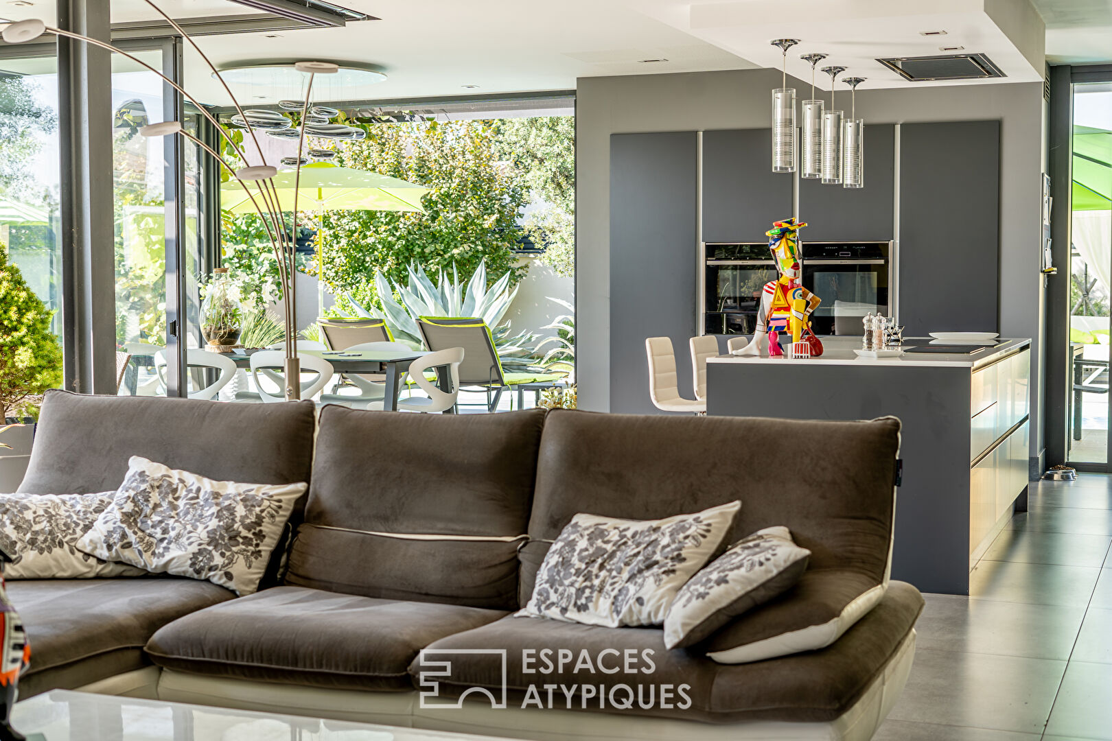 Villa Contemporaine de haut standing proche de Valence