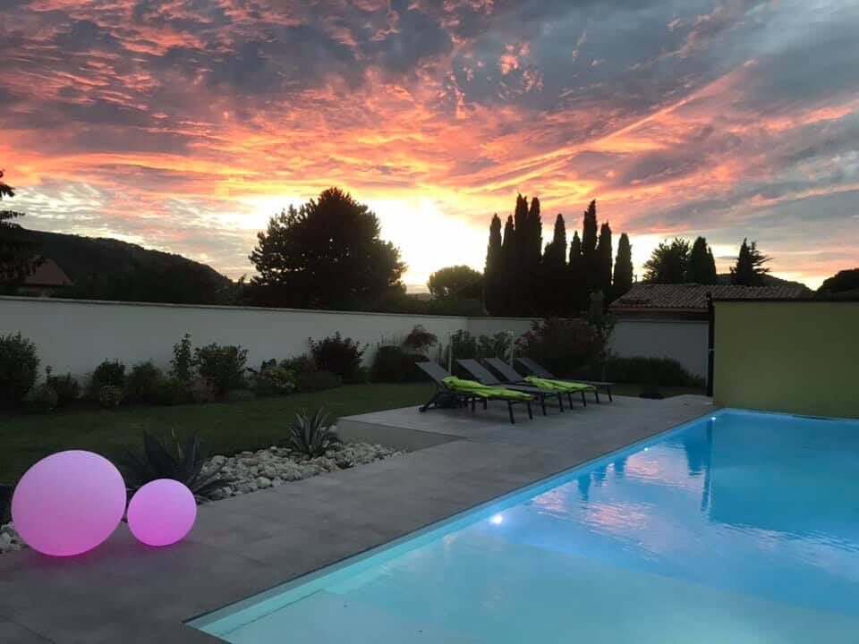 Villa Contemporaine de haut standing proche de Valence