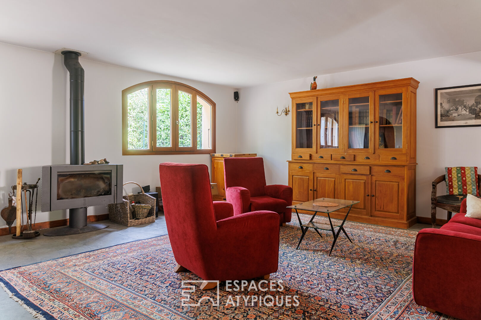 Charming property with vast grounds, swimming pool and uninterrupted views near Dieulefit