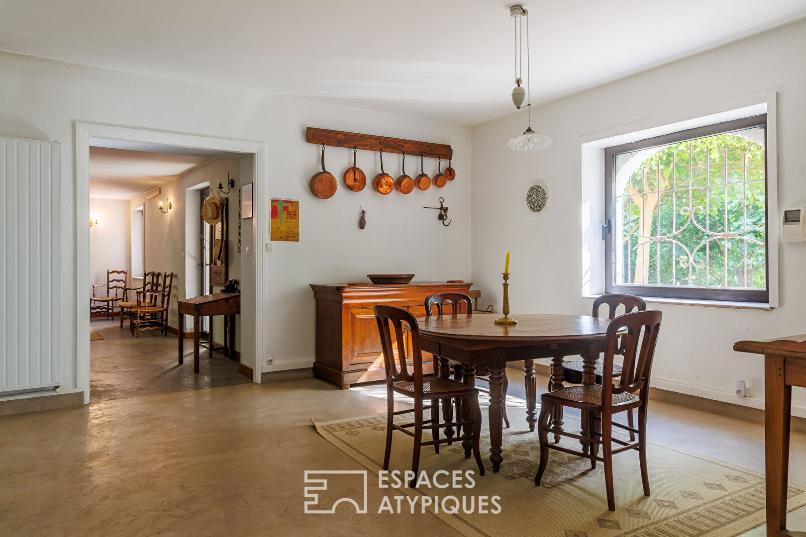 Charming property with vast grounds, swimming pool and uninterrupted views near Dieulefit