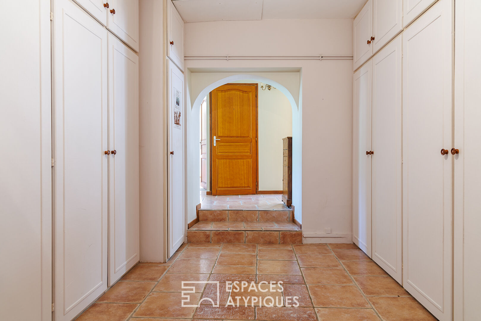 Charming property with vast grounds, swimming pool and uninterrupted views near Dieulefit