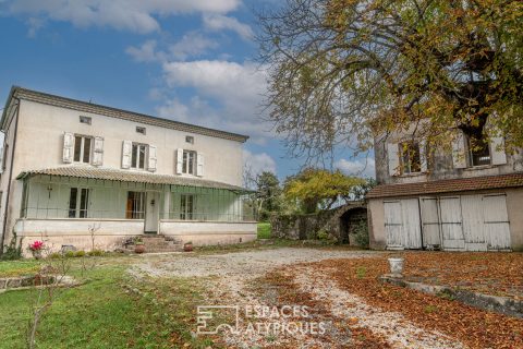 In Ardèche Verte, an old property with unique assets.
