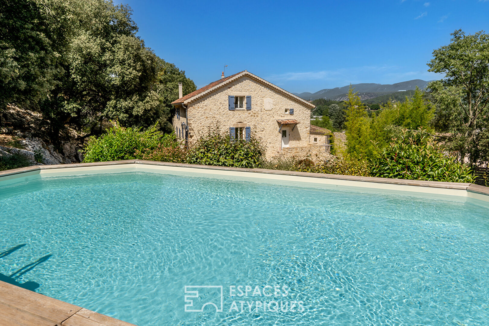 Splendid fully restored farmhouse full of charm