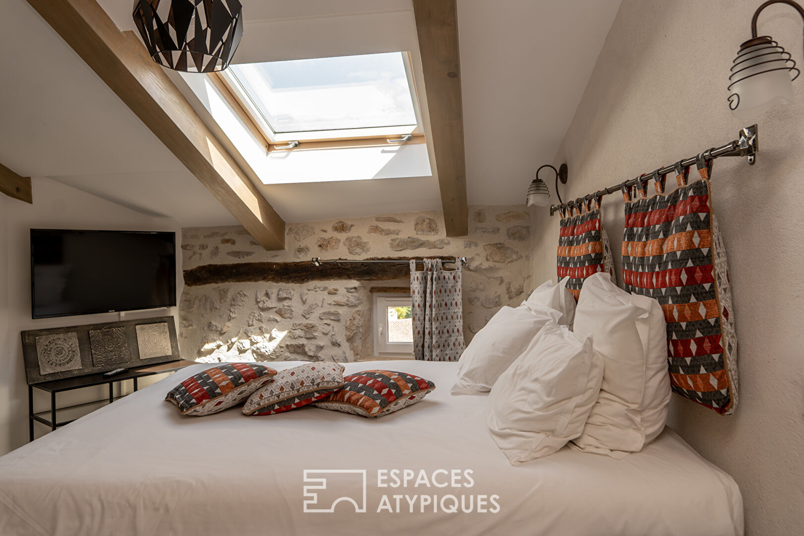Splendid fully restored farmhouse full of charm