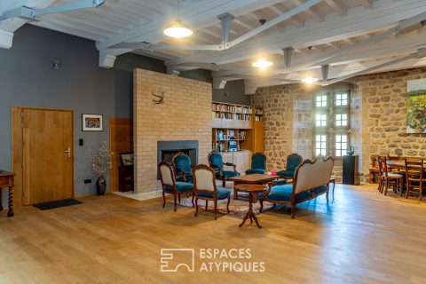 Splendide demeure du XIVe siècle au coeur de la vallée de l’Eyrieux en Ardèche