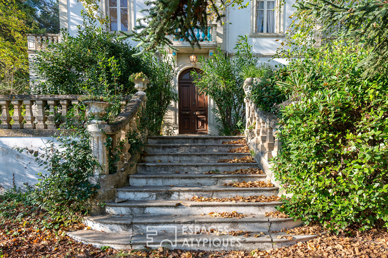 Bourgeois house to renovate in Provence