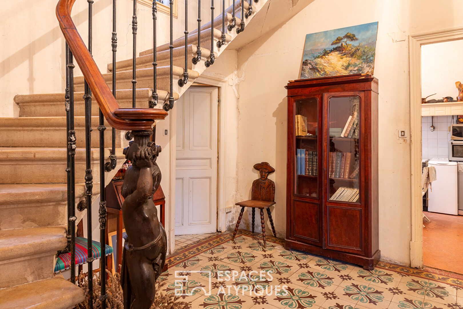 Bourgeois house to renovate in Provence