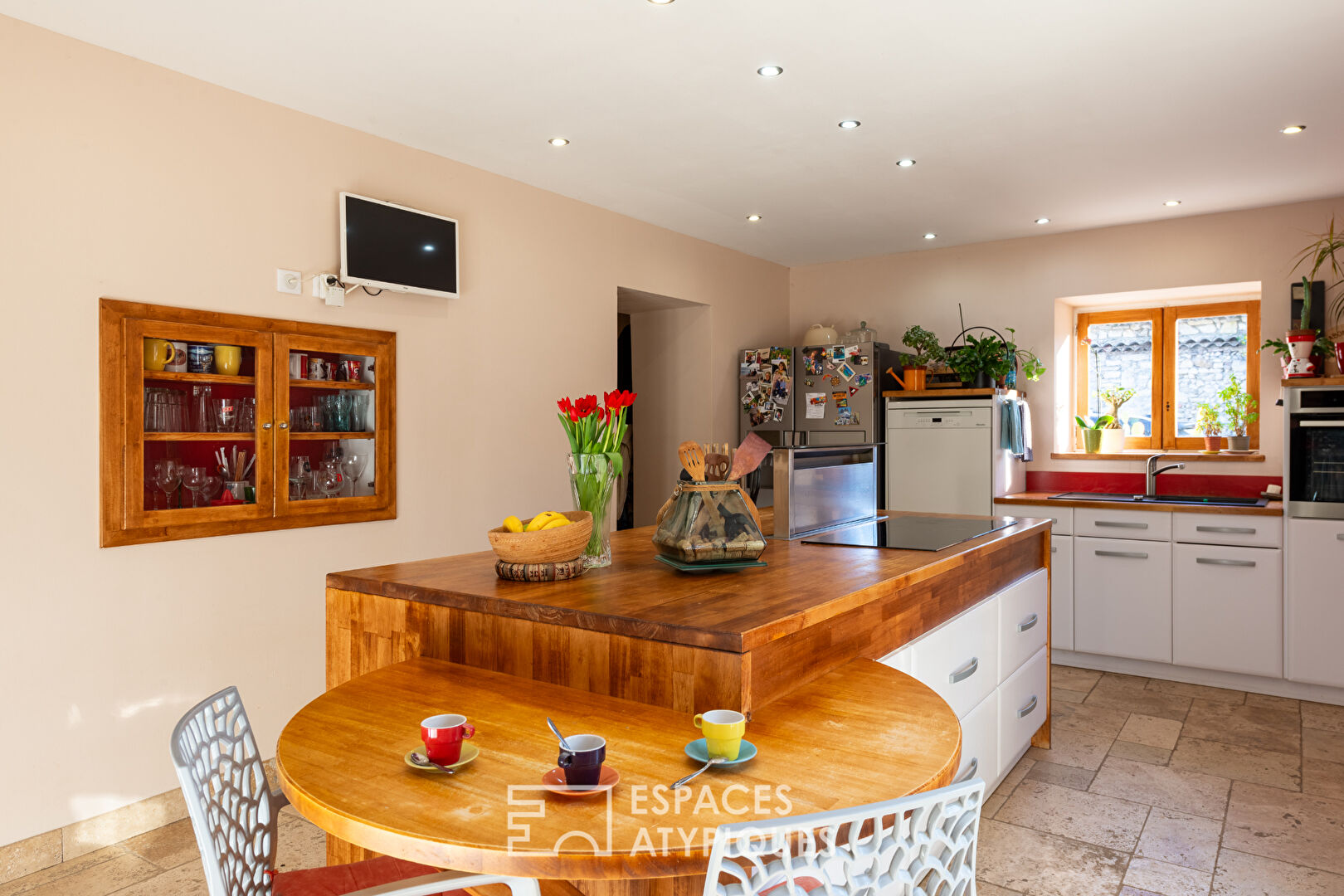 Beautiful character farmhouse in Drome Provencale