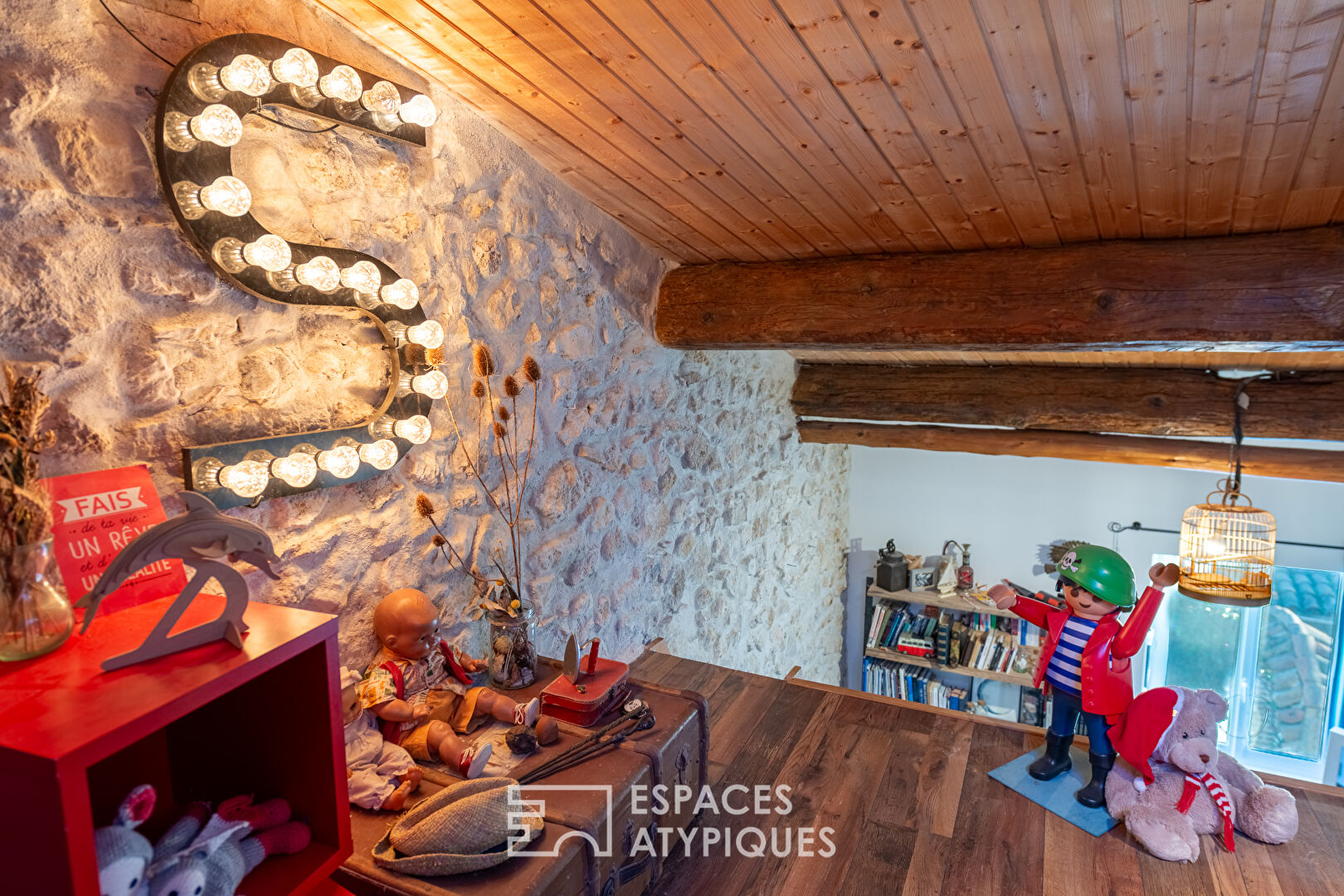Beautiful character farmhouse in Drome Provencale
