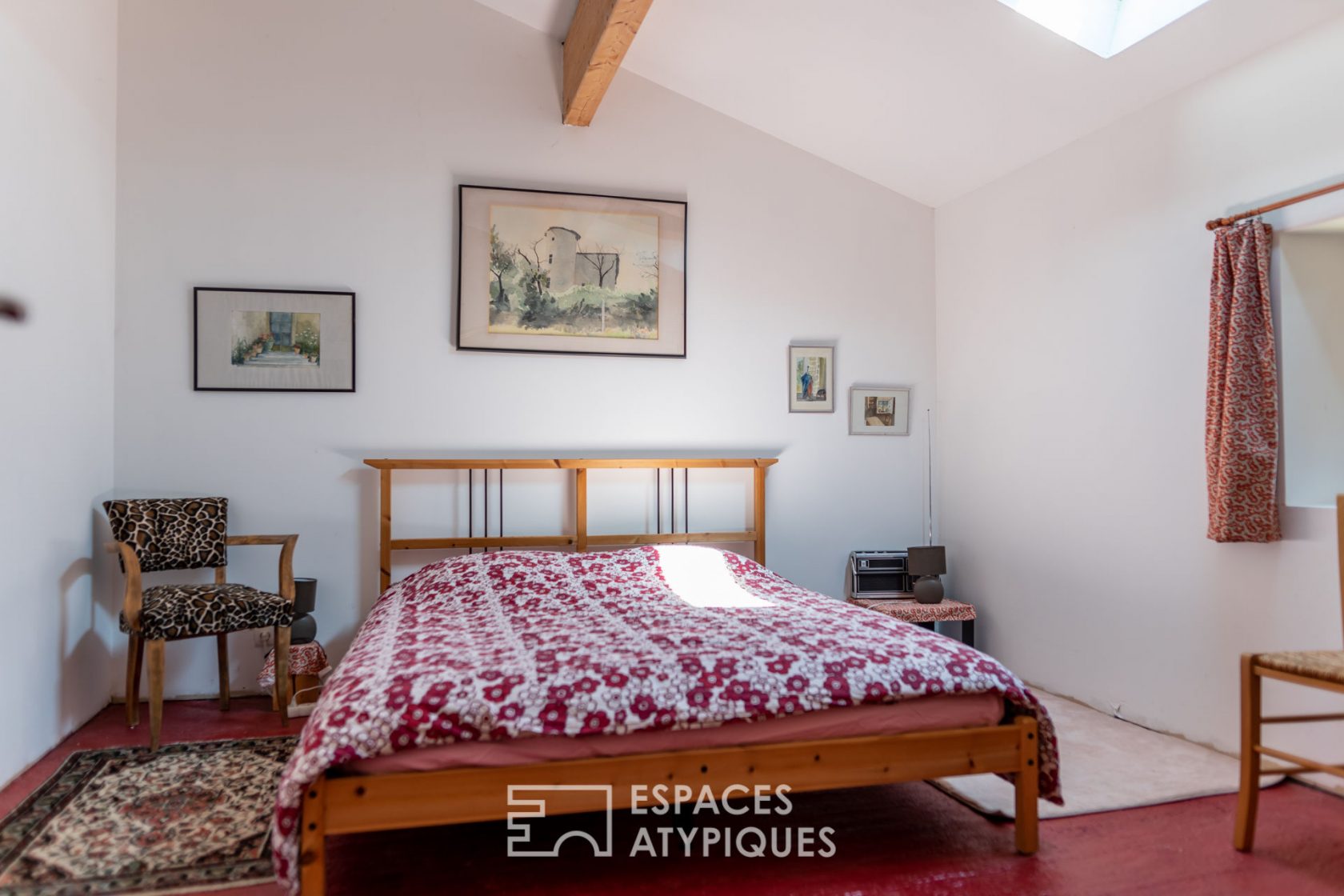 Fully renovated 15th century fortified house