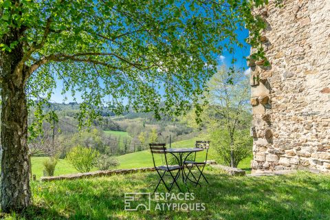 Fully renovated 15th century fortified house