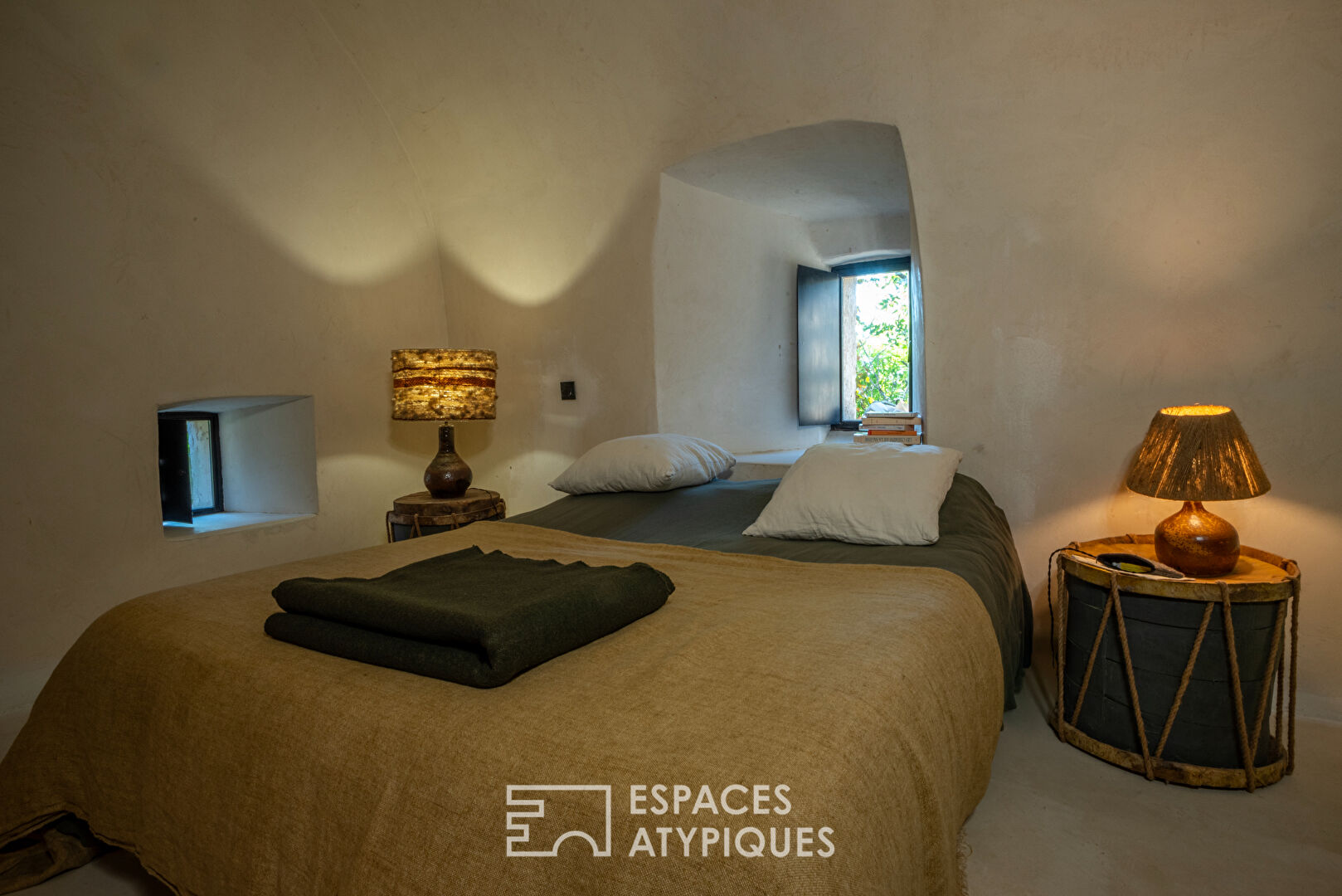 charming village castle and its inseparable park of southern influence