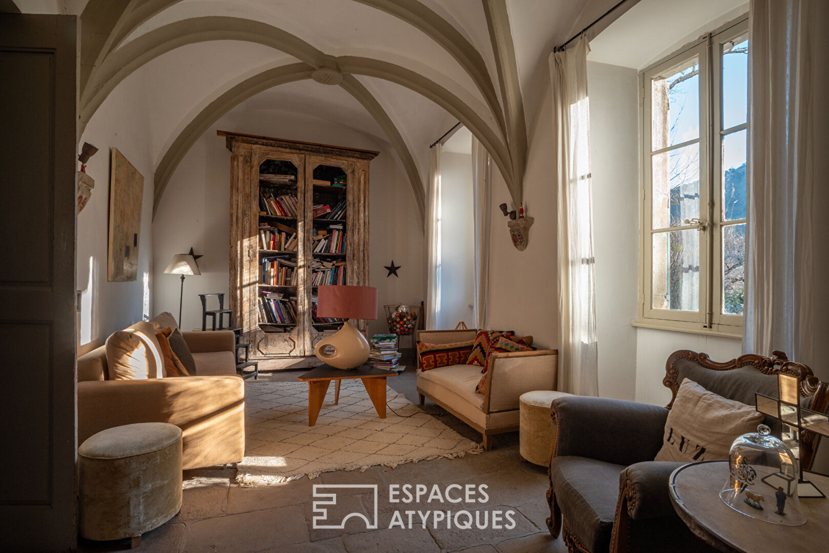 charming village castle and its inseparable park of southern influence