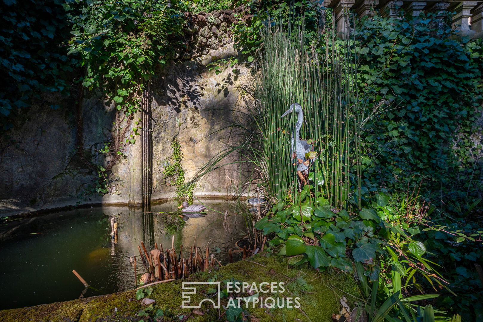 charming village castle and its inseparable park of southern influence