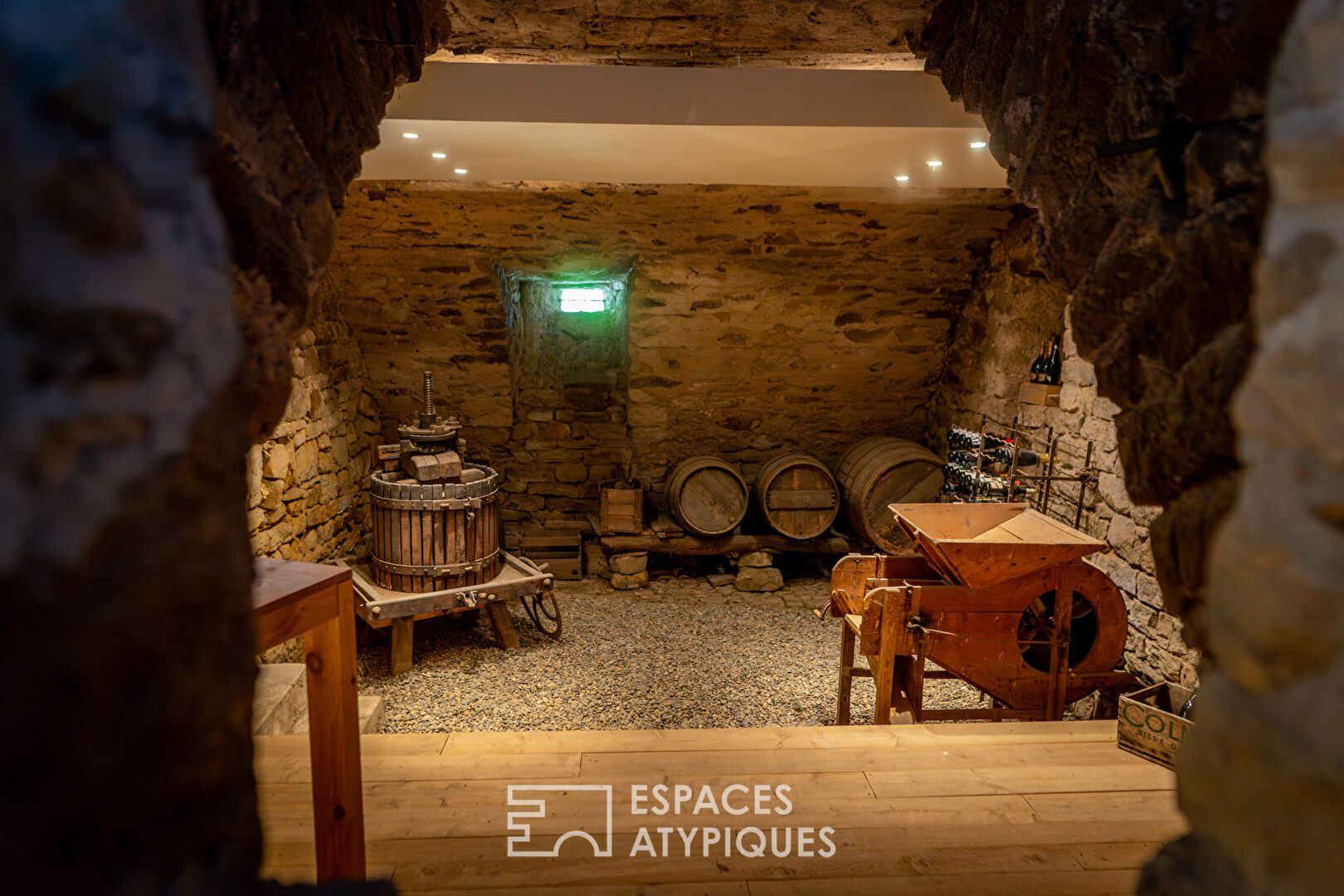Charming renovated property with view, swimming pool and guest rooms in Southern Ardèche