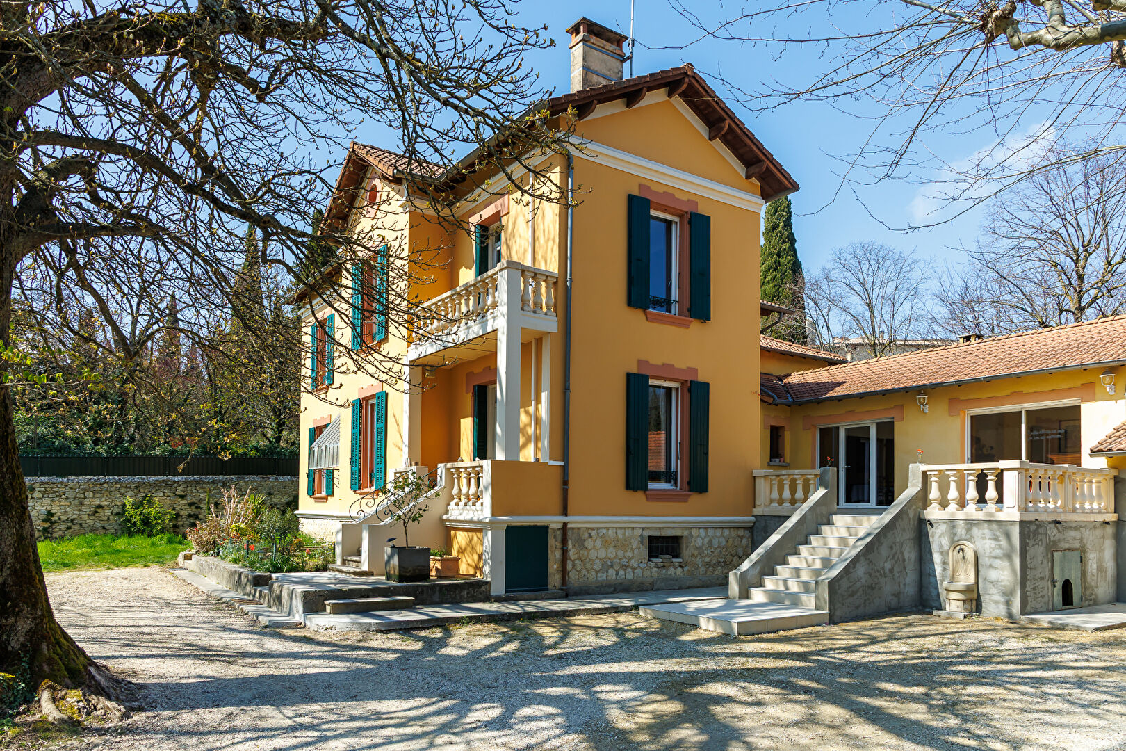 Charming residence in the heart of Drôme Provençale