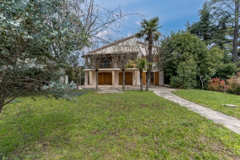 Exceptional property with timeless charm and character