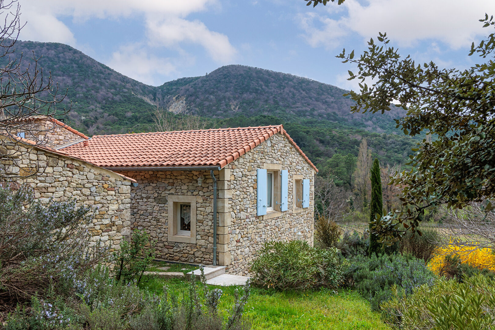 Hameau d’exception pour projet de vie ou d’accueil