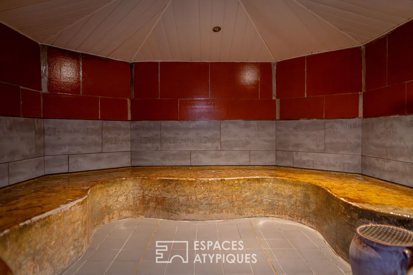 Espace Bien Être : hammam, sauna Finlandais, bain à remous, solarium…