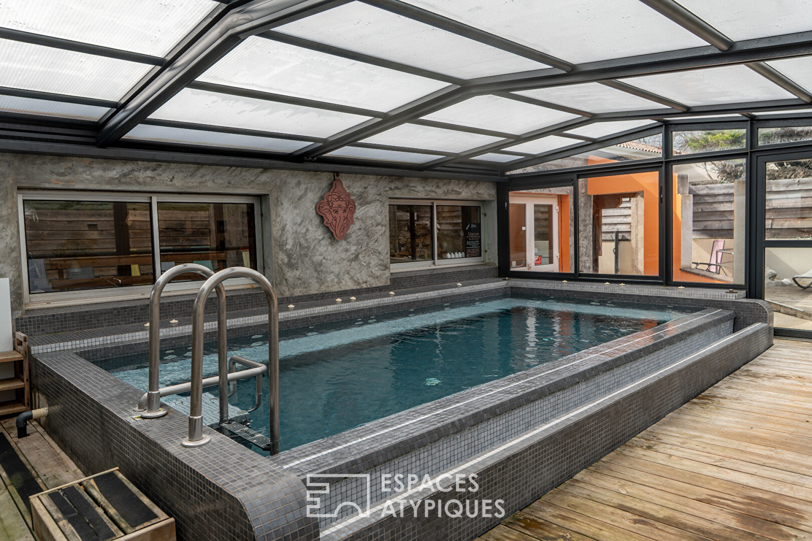 Espace Bien Être : hammam, sauna Finlandais, bain à remous, solarium…
