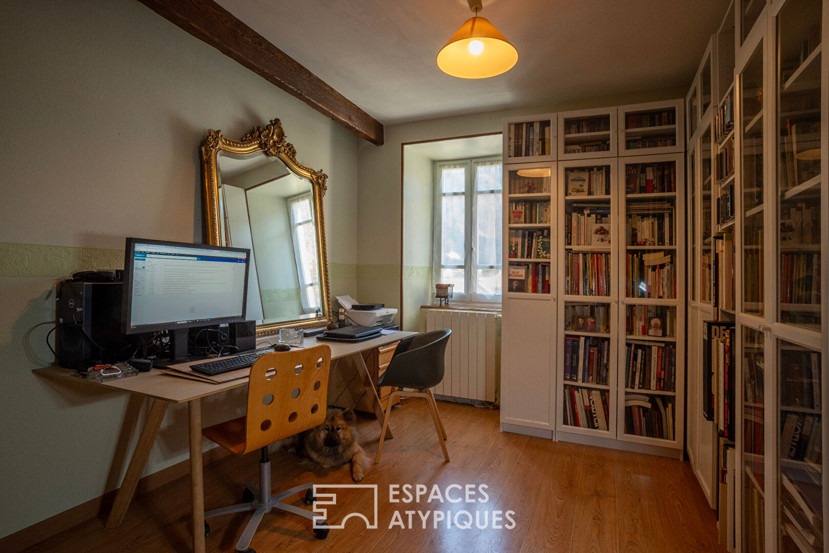 Maison en pierre avec vue, verger de fruitiers,  et gîte à Antraigues-sur-Volane