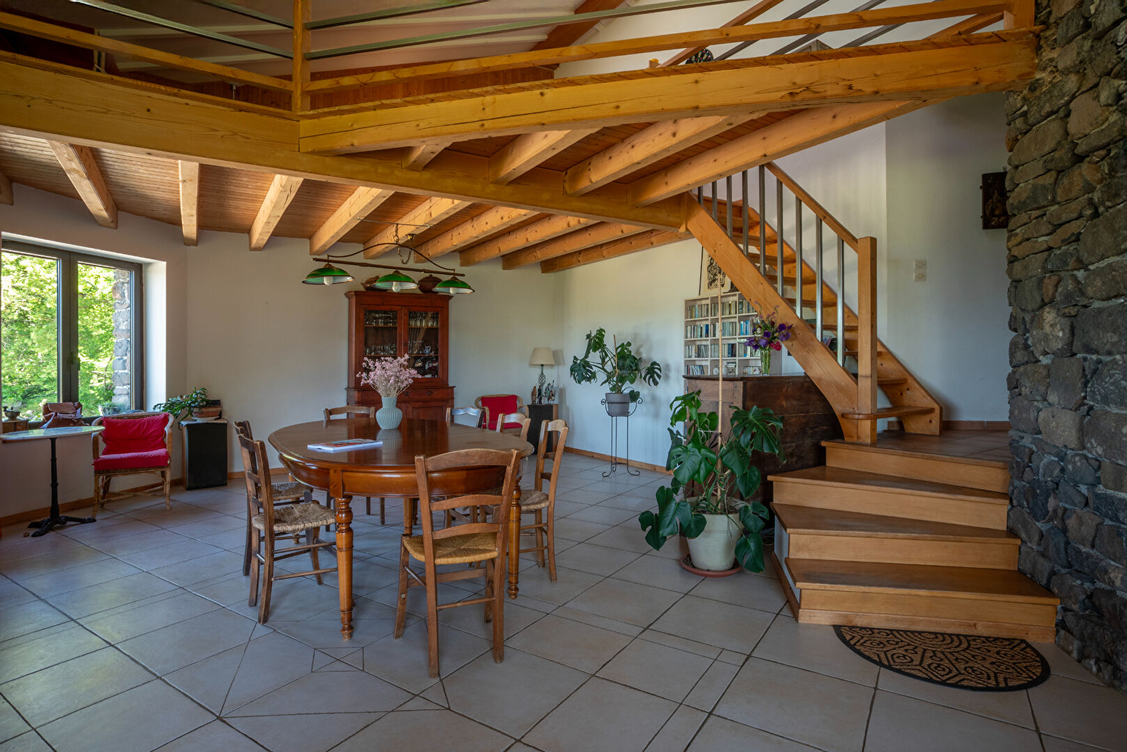Belle maison d’architecte avec vue imprenable sur 2 ha – Sud Ardèche